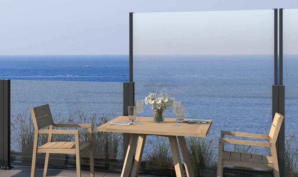 WINDSTOP SMART – hev og senk glassrekkverk